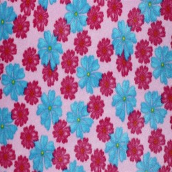 Fleece - Fabric Flowers Pink
